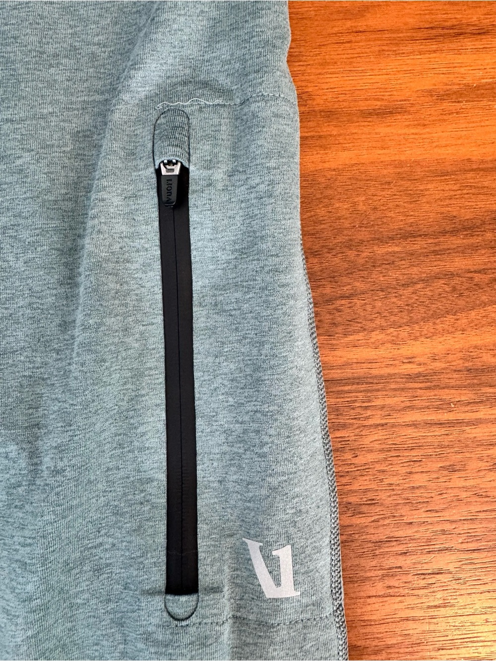 Vuori | Men’s Blue Sea Heather Sunday Performance Jogger - Picture 5 of 5
